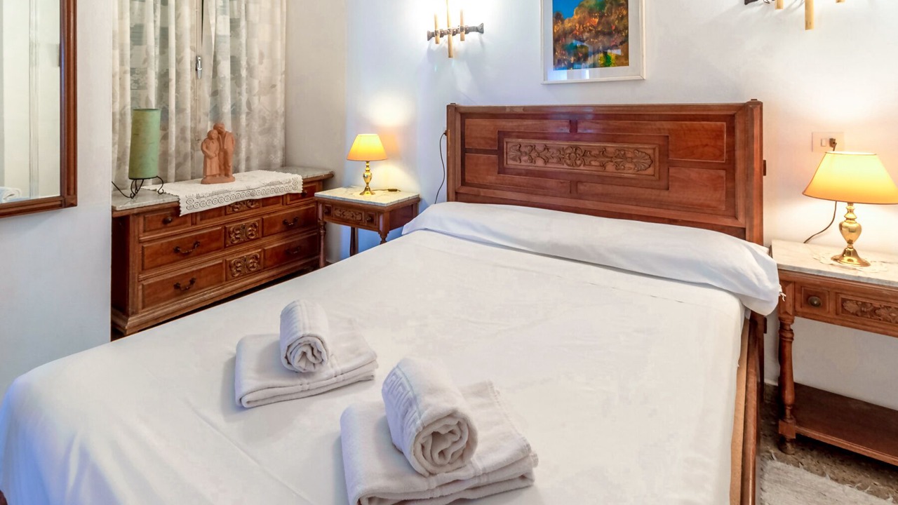 Photo of Bedroom in Llanca