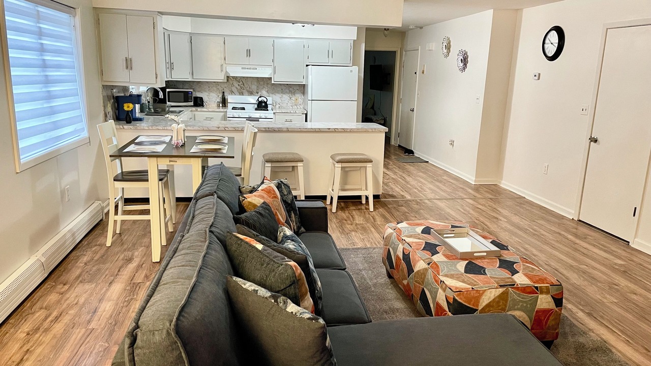 Photo of Livingroom in Garfield