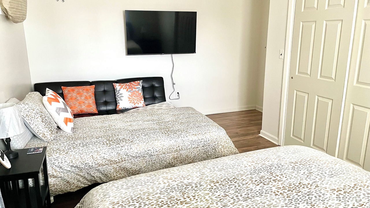 Photo of Bedroom in Garfield