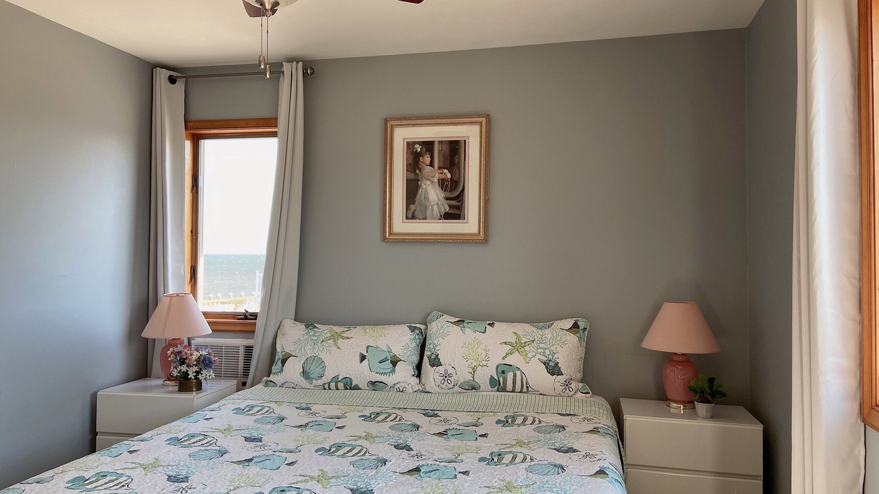 Photo of Bedroom in Waretown
