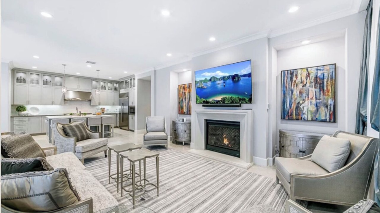 Photo of Livingroom in Orchard Hills