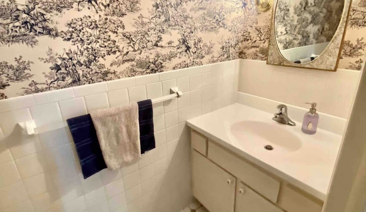 Photo of Bathroom in Williamsville