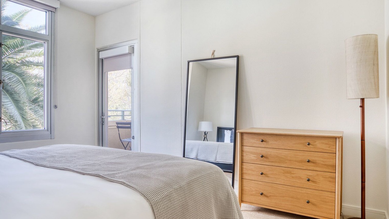 Photo of Bedroom in Mountain View