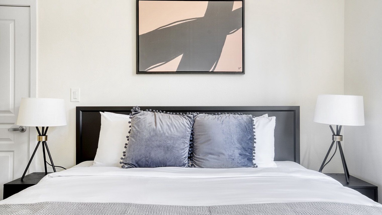 Photo of Bedroom in Mountain View