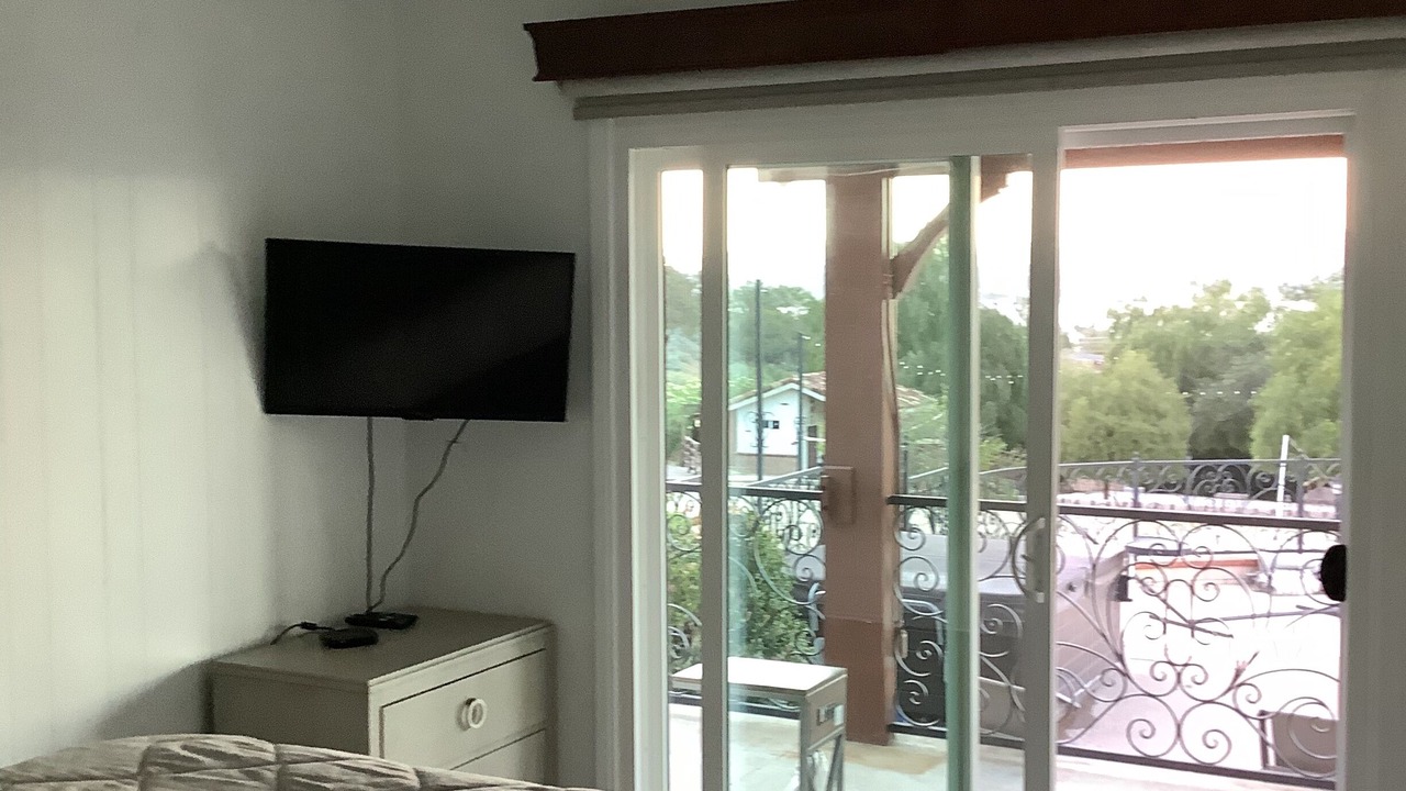 Photo of Bedroom in Lakeland Village
