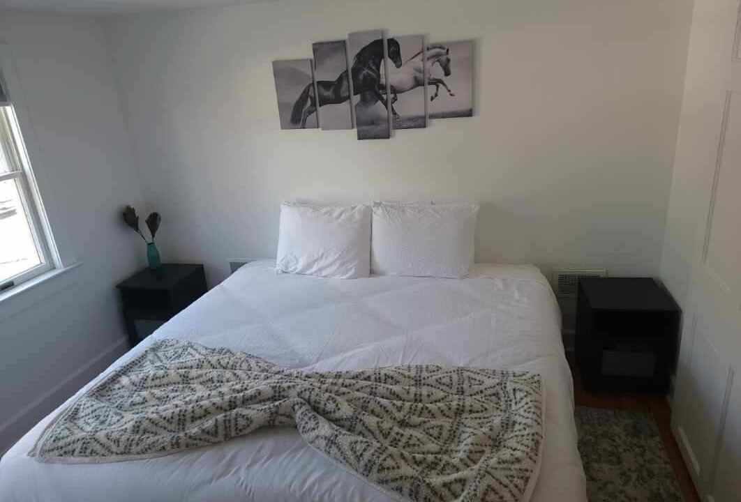 Photo of Bedroom in Saugerties
