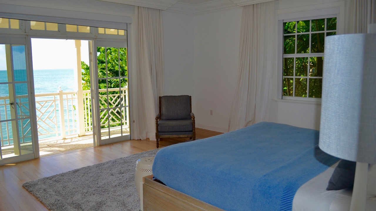 Photo of Bedroom in Key Biscayne