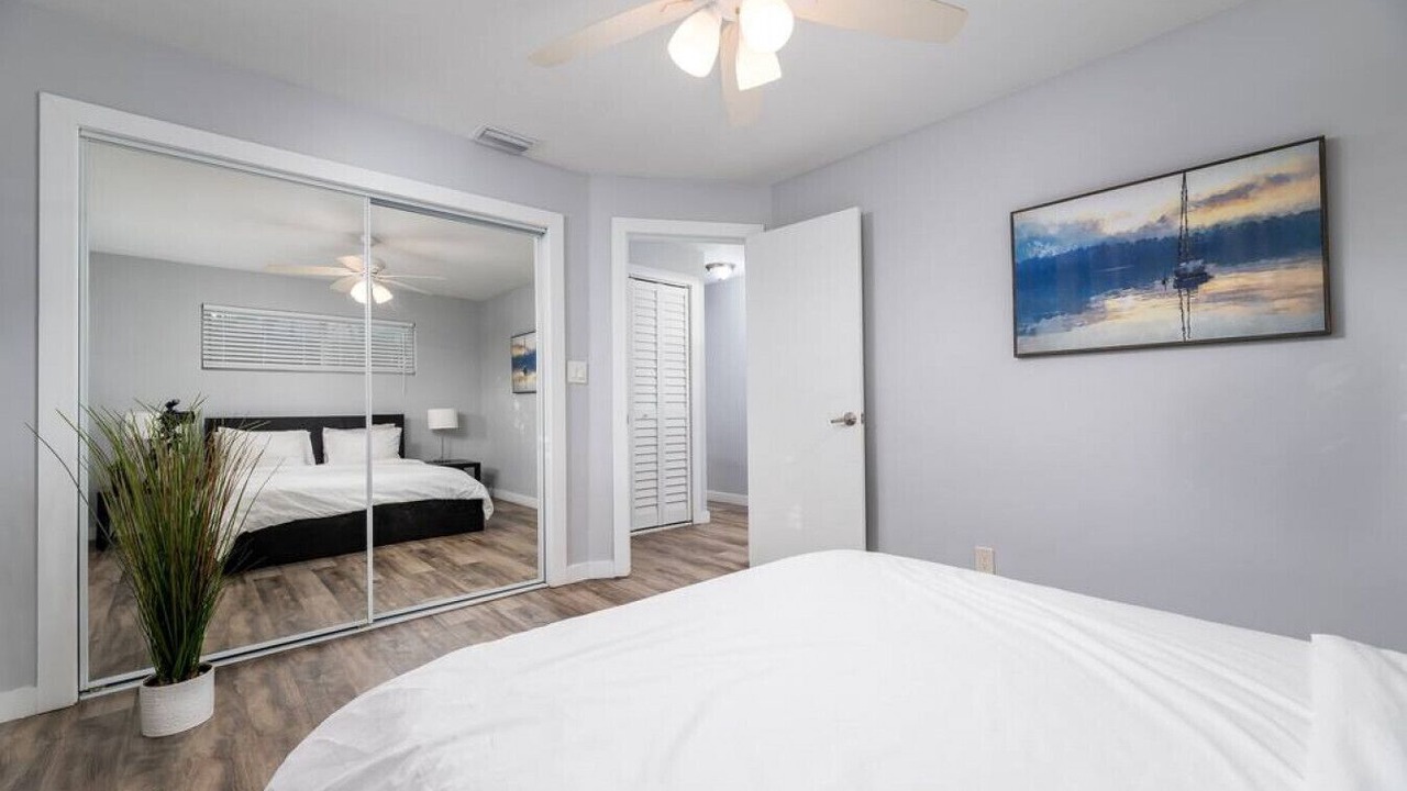 Photo of Bedroom in Middle River Terrace