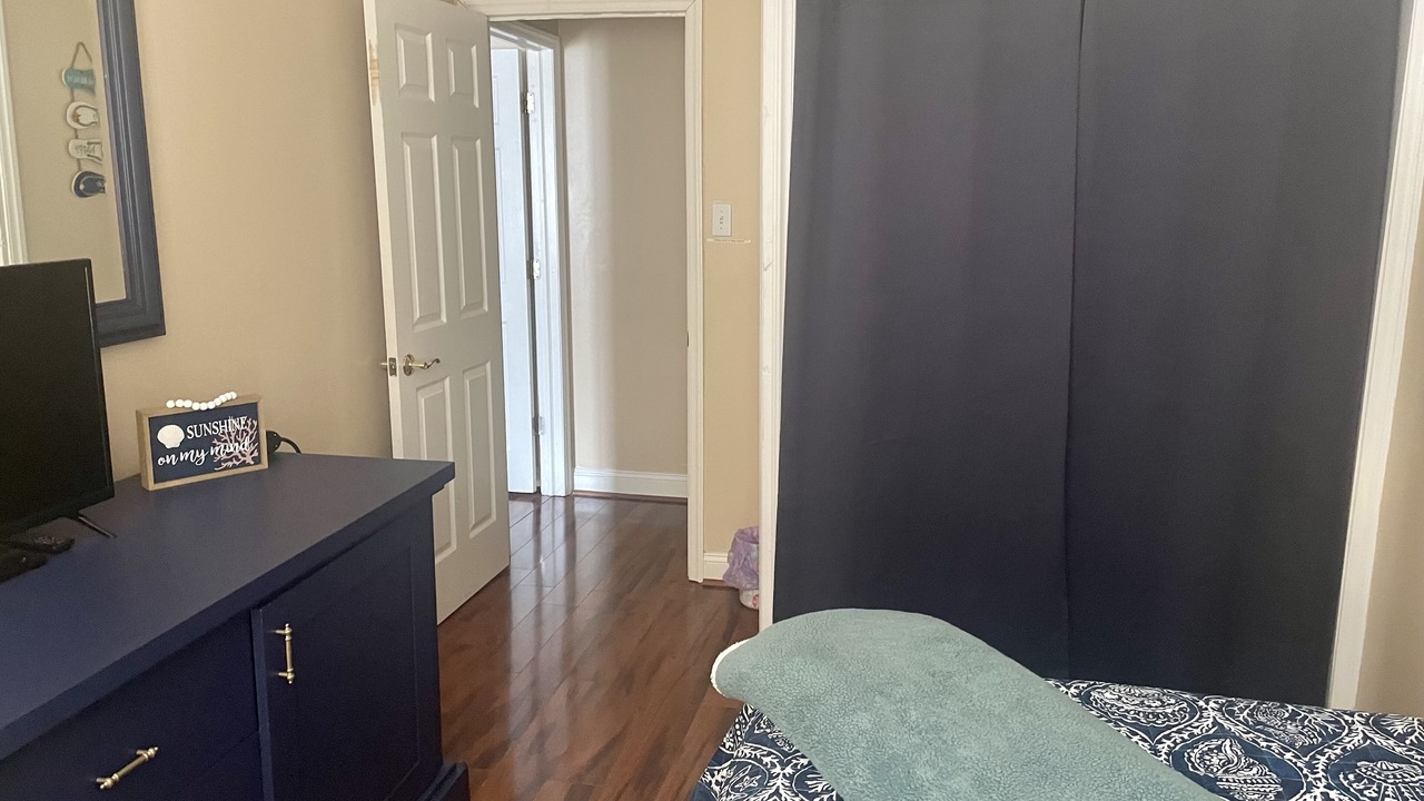 Photo of Bedroom in Ventnor City