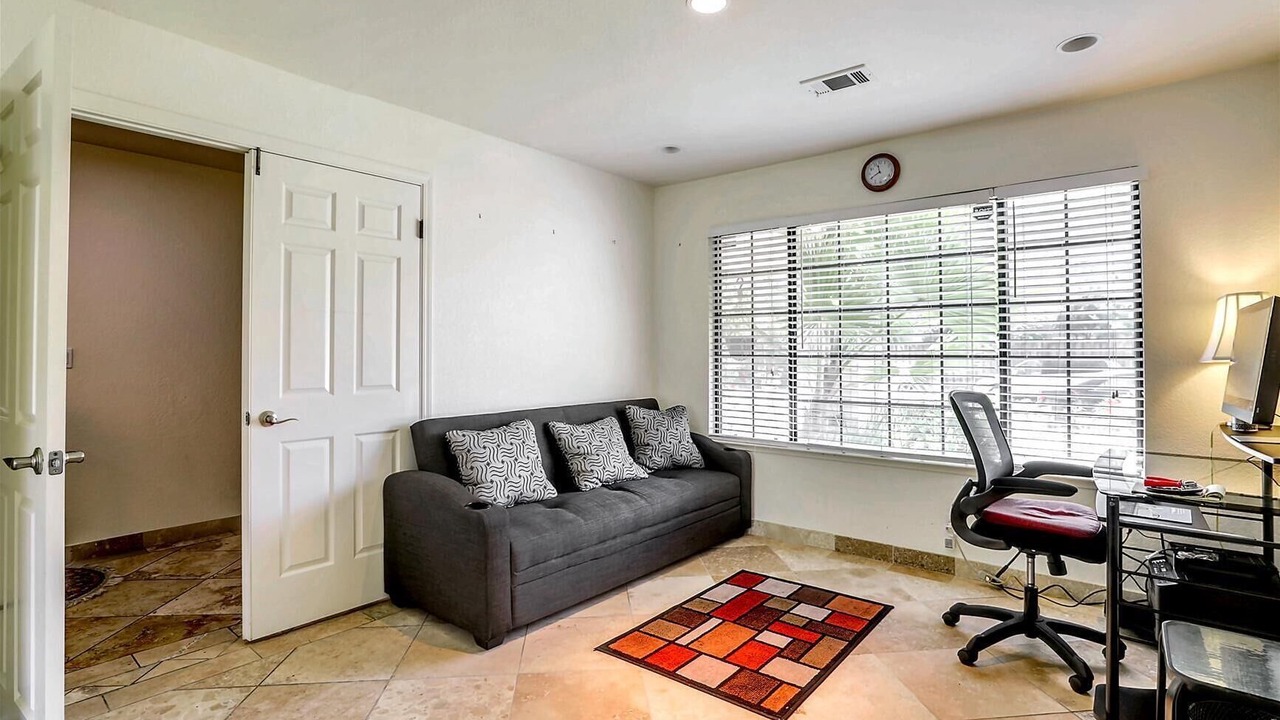 Photo of Livingroom in South San Jose