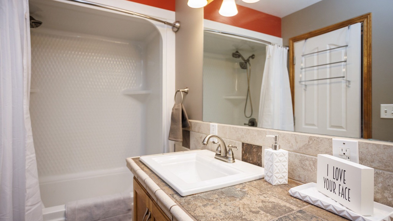 Photo of Bathroom in Watkins Glen