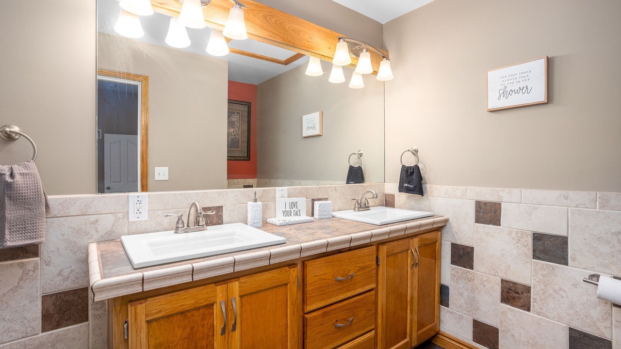 Photo of Bathroom in Watkins Glen
