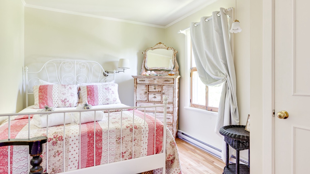 Photo of Bedroom in Saint Irenee