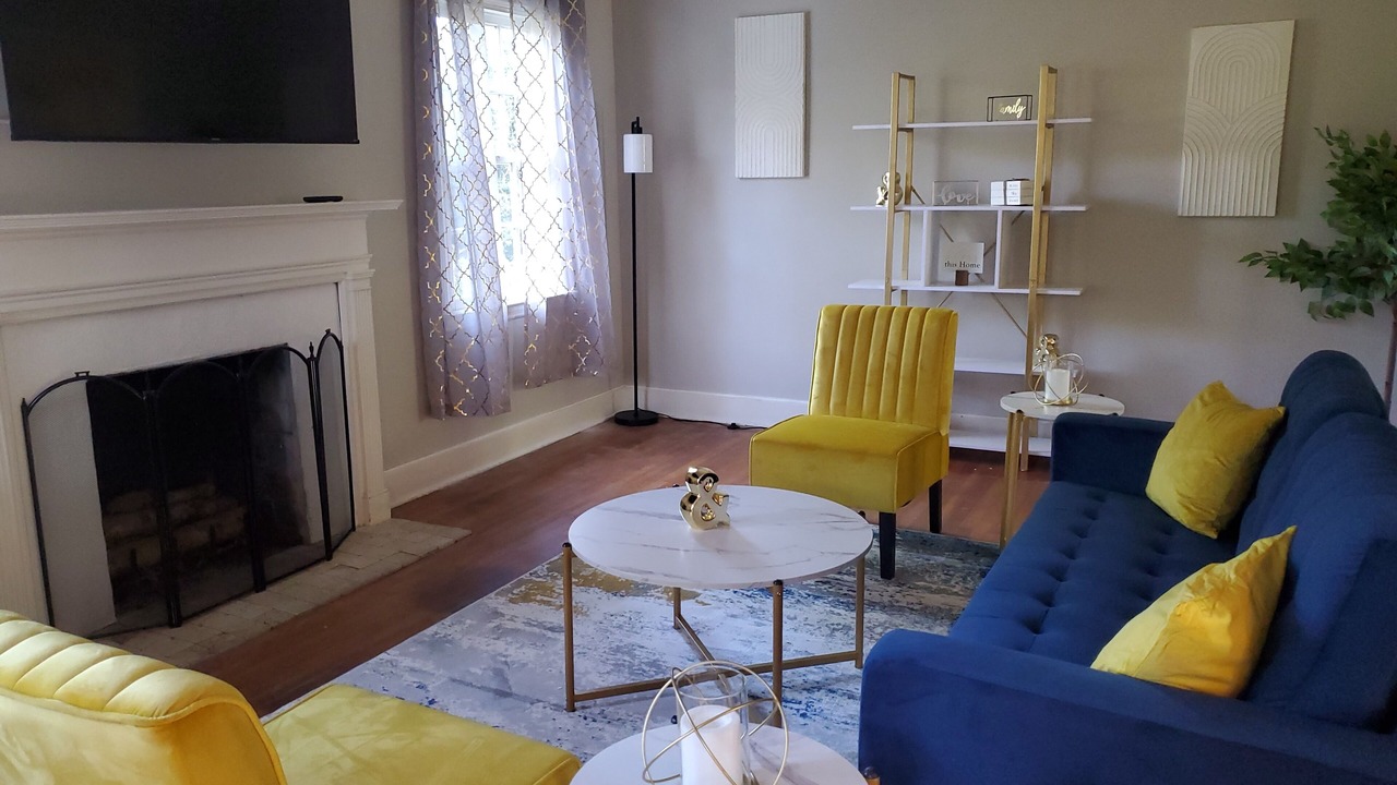 Photo of Livingroom in Montgomery