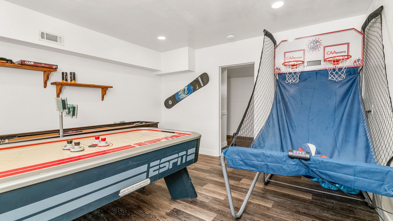 Photo of Bedroom in Fawnskin
