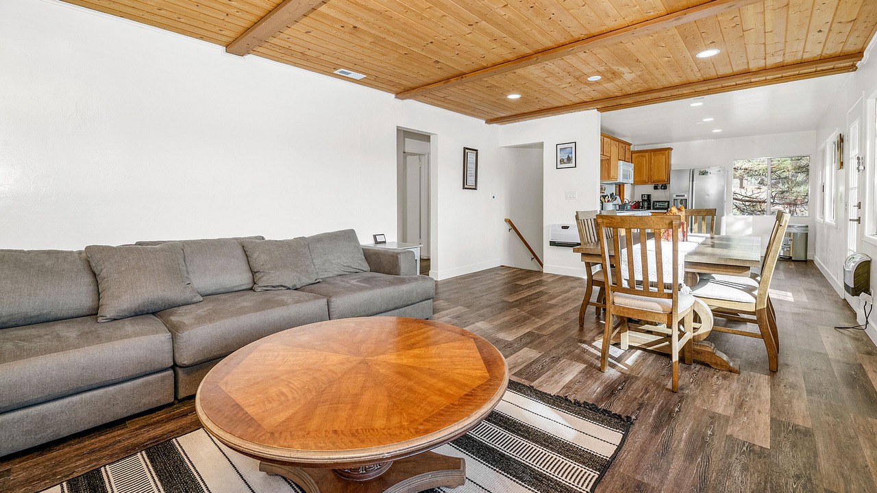 Photo of Livingroom in Fawnskin