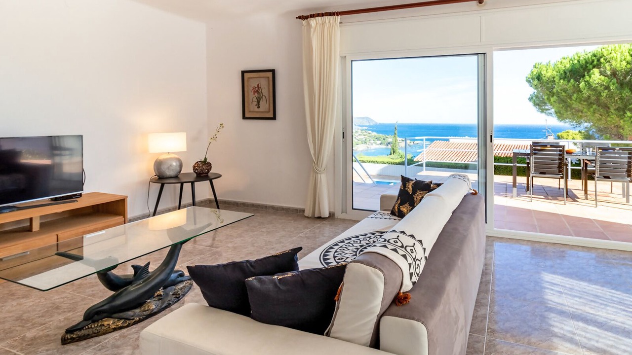 Photo of Livingroom in Llanca
