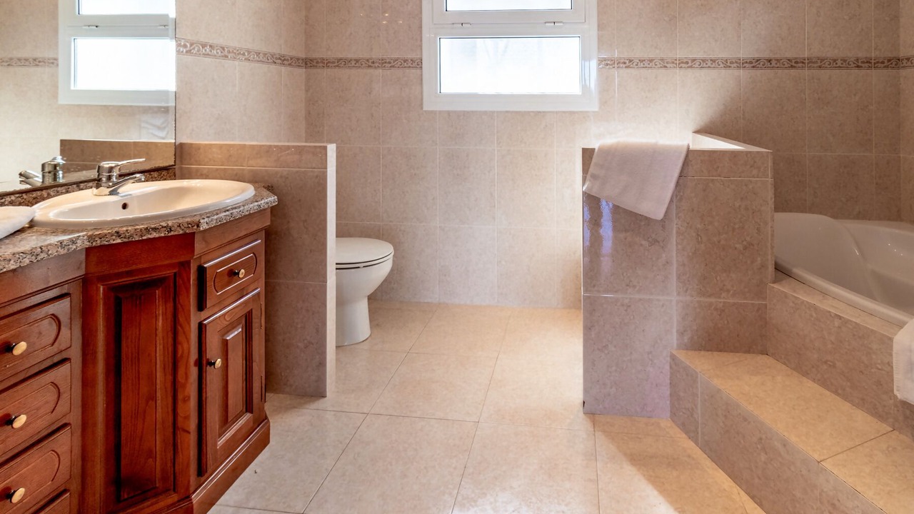 Photo of Bathroom in Llanca