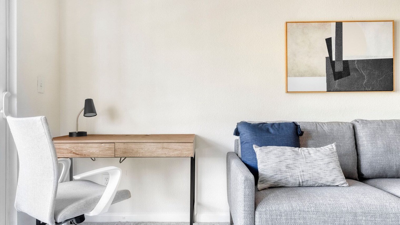 Photo of Livingroom in Morse Park