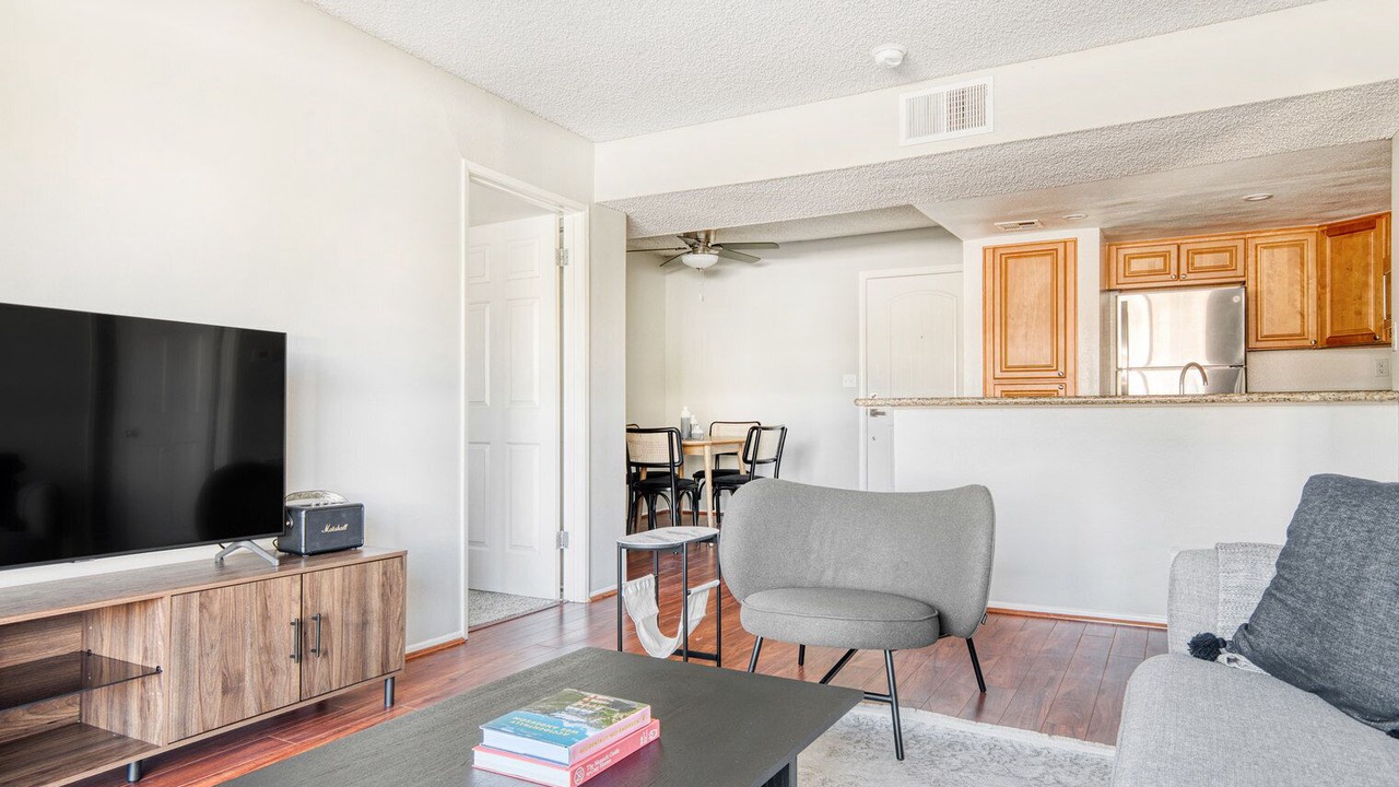 Photo of Livingroom in NoHo Arts District
