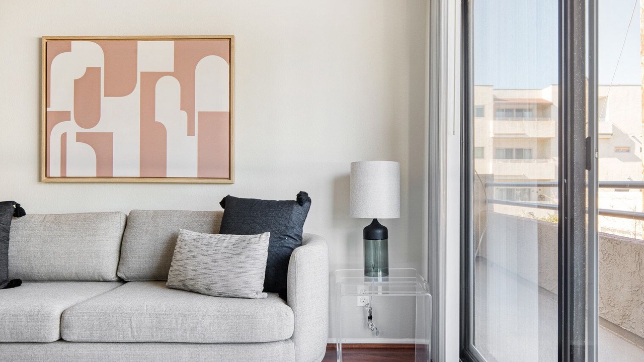 Photo of Livingroom in NoHo Arts District