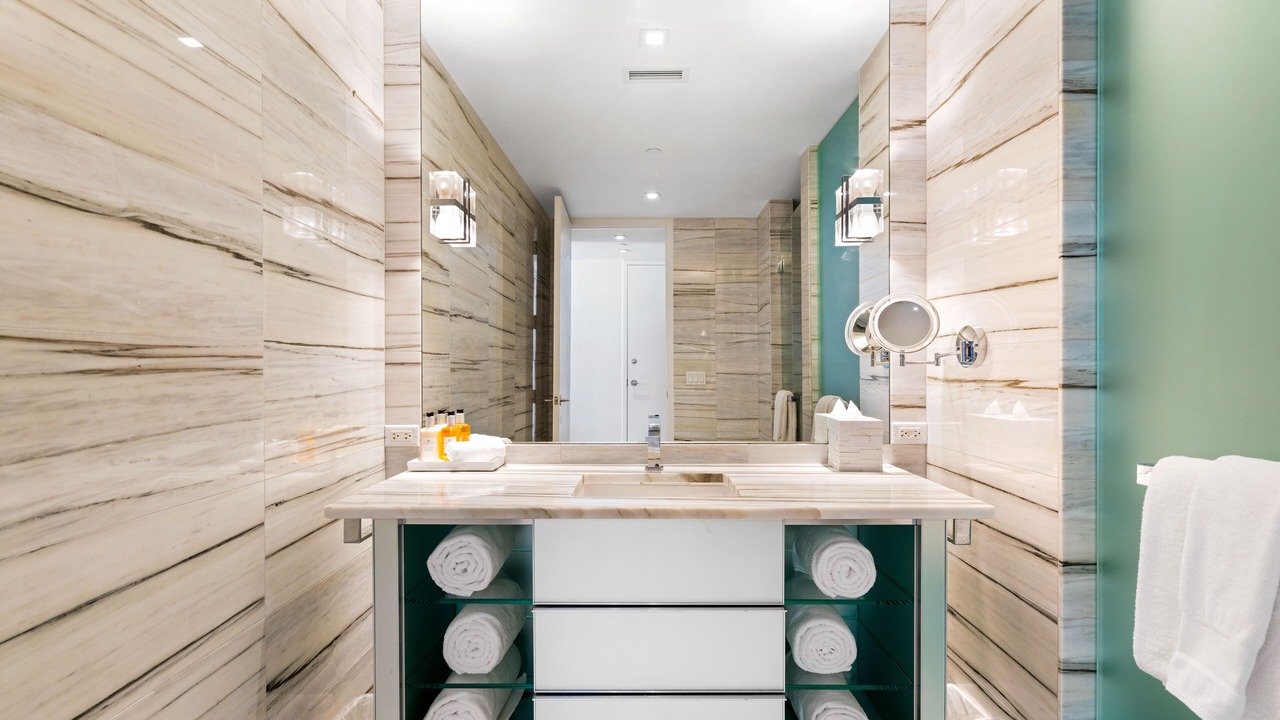 Photo of Bathroom in City Center