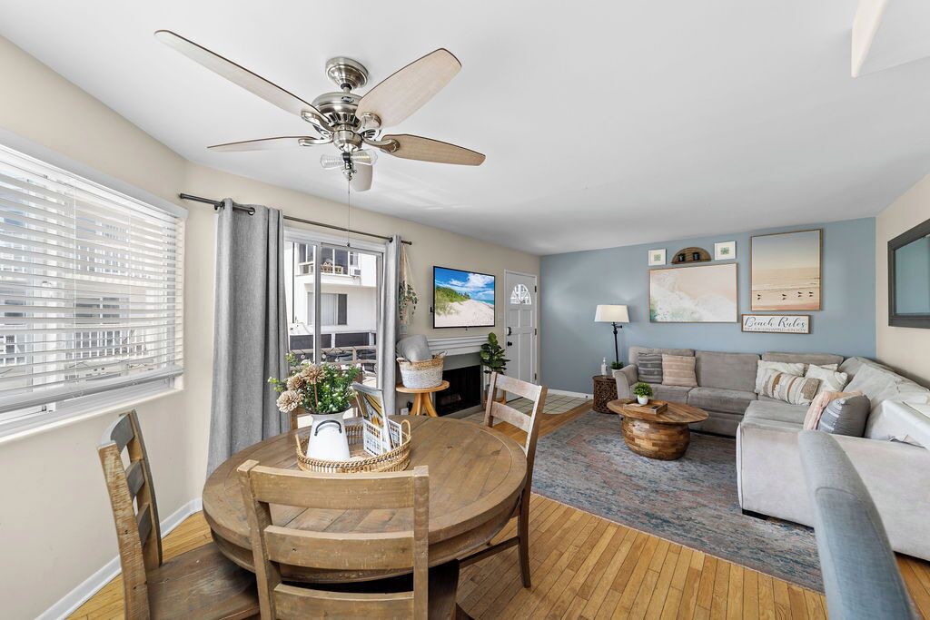Photo of Livingroom in El Segundo