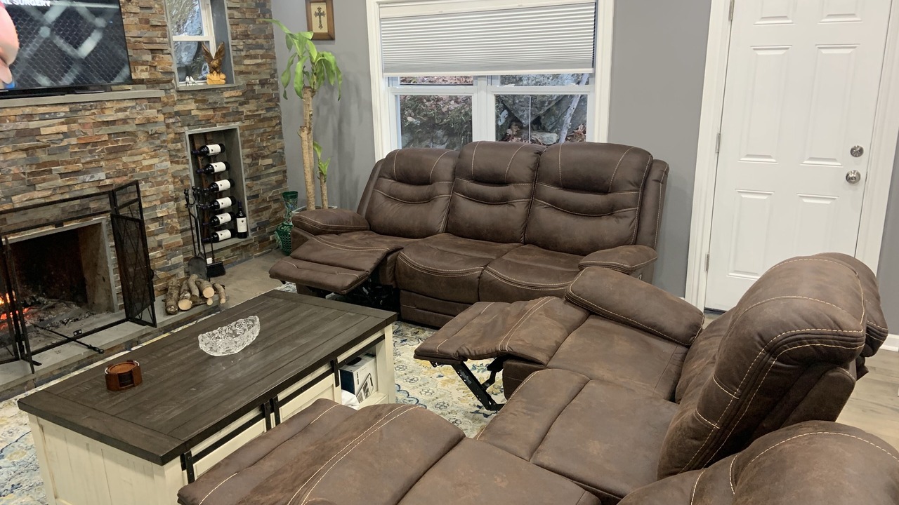 Photo of Livingroom in Town of East Fishkill