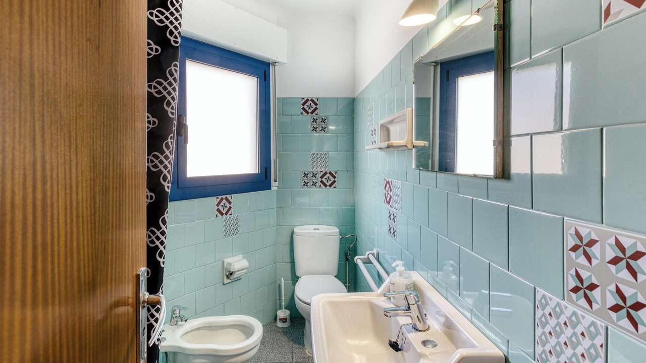 Photo of Bathroom in Llanca