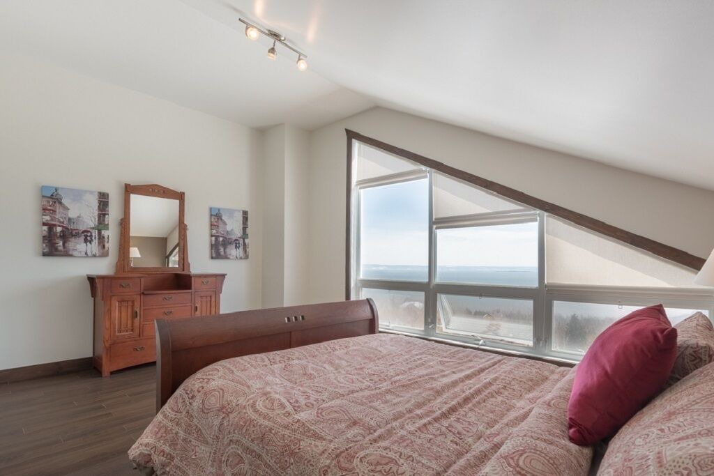 Photo of Bedroom in Petite-Riviere-Saint-Francois