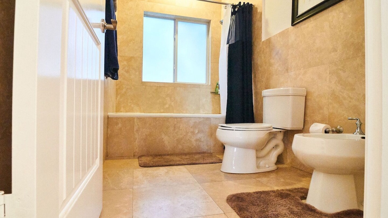 Photo of Bathroom in Alice Town