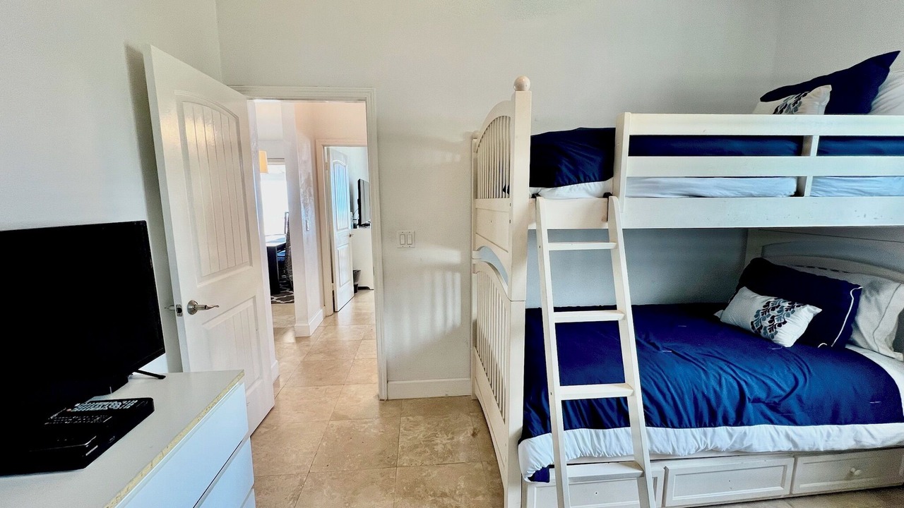 Photo of Bedroom in Alice Town