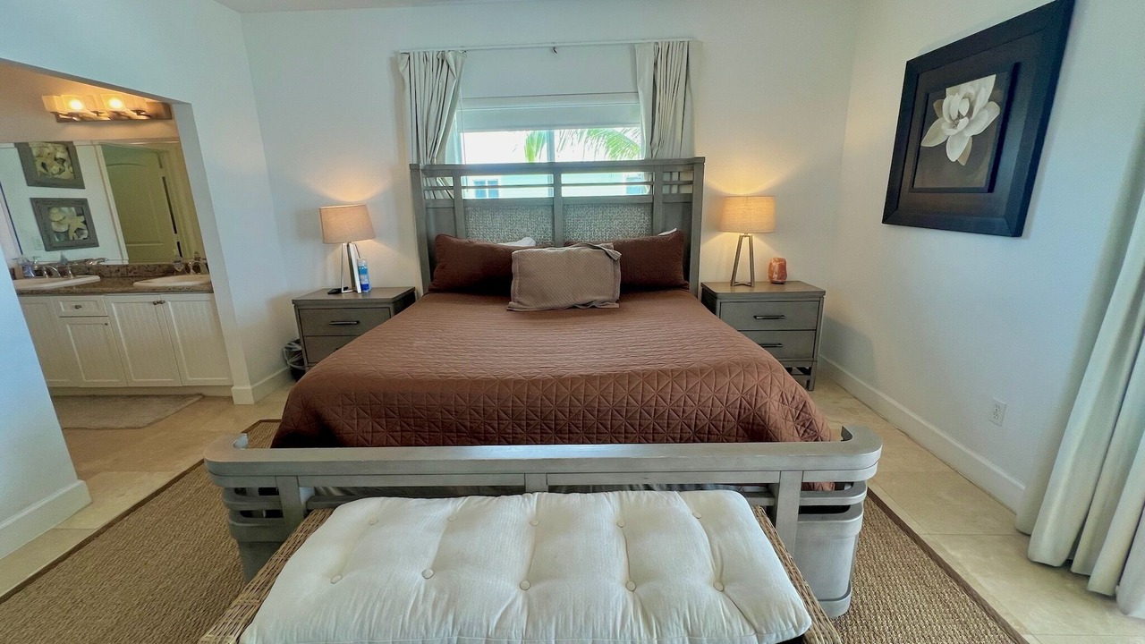 Photo of Bedroom in Alice Town