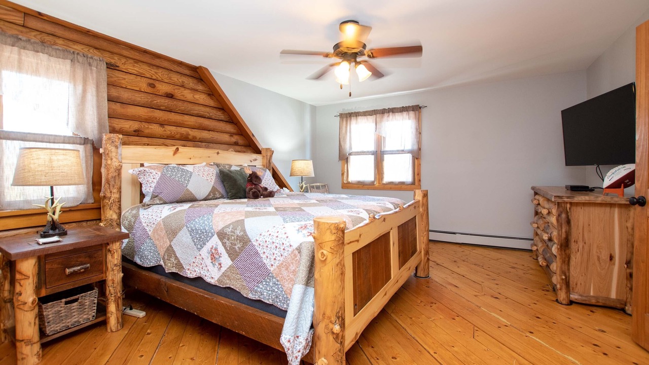 Photo of Bedroom in Seneca Falls
