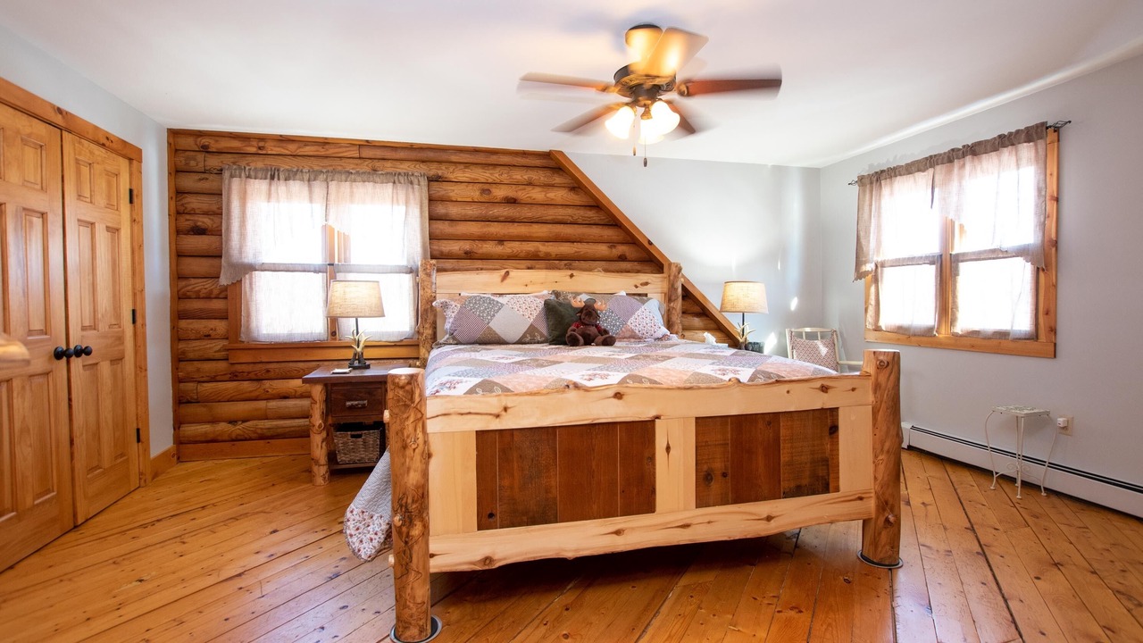 Photo of Bedroom in Seneca Falls