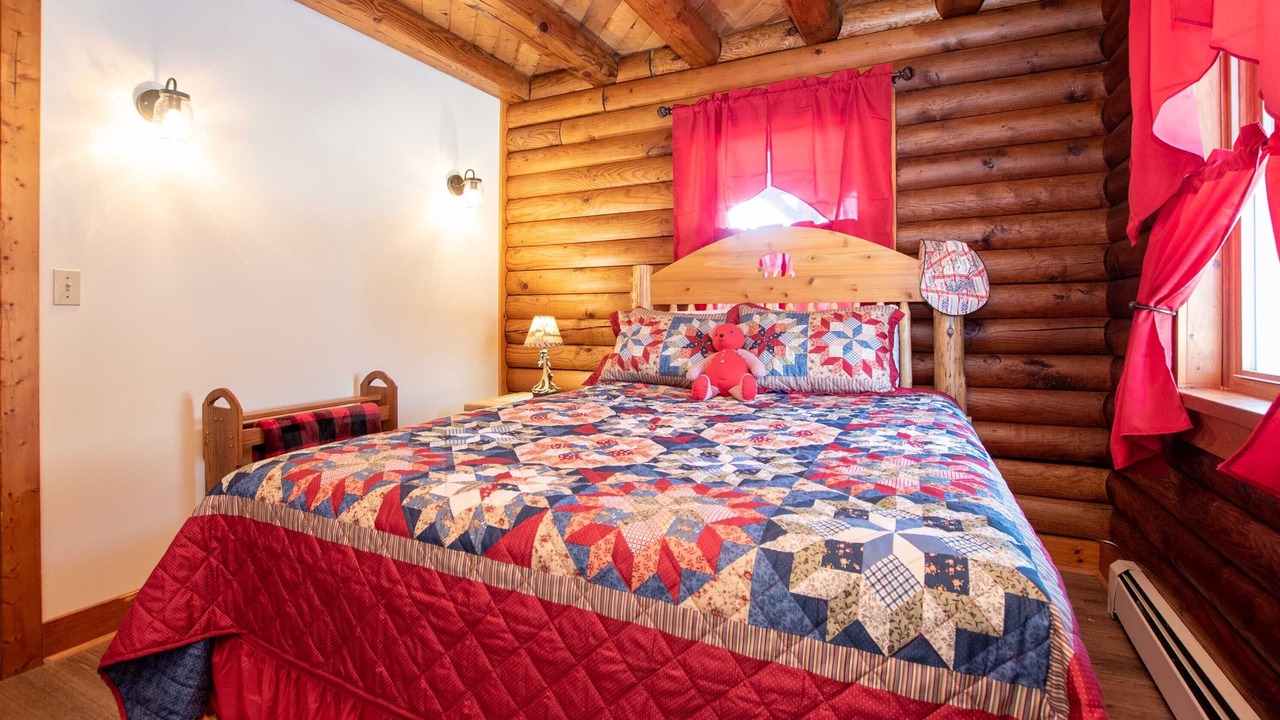 Photo of Bedroom in Seneca Falls