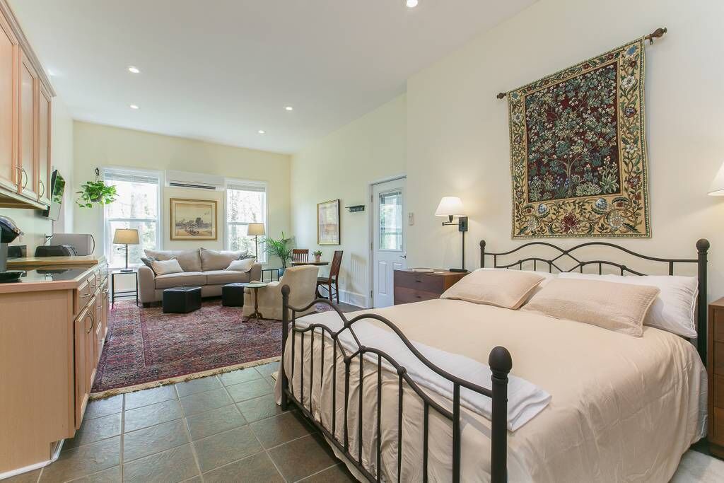 Photo of Bedroom in Historic Montford