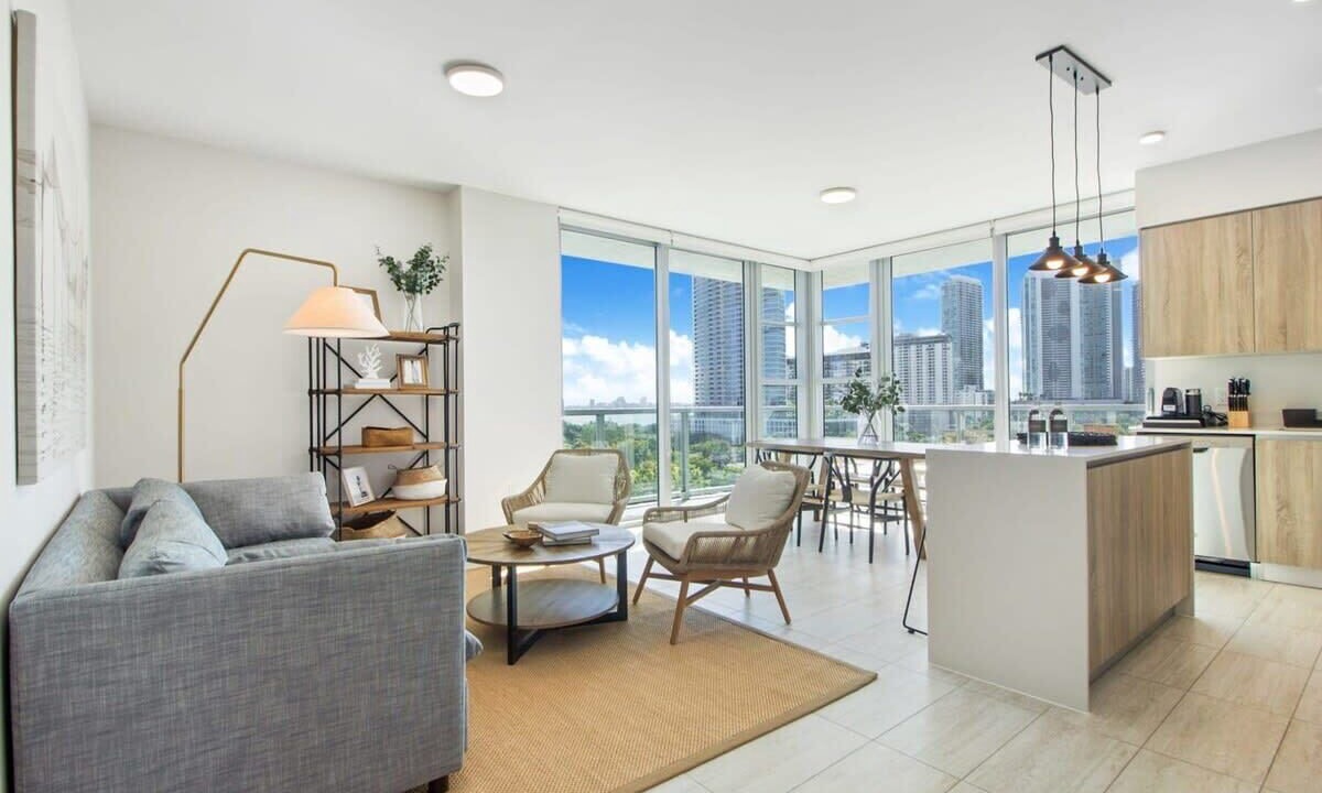 Photo of Livingroom in Northeast Miami