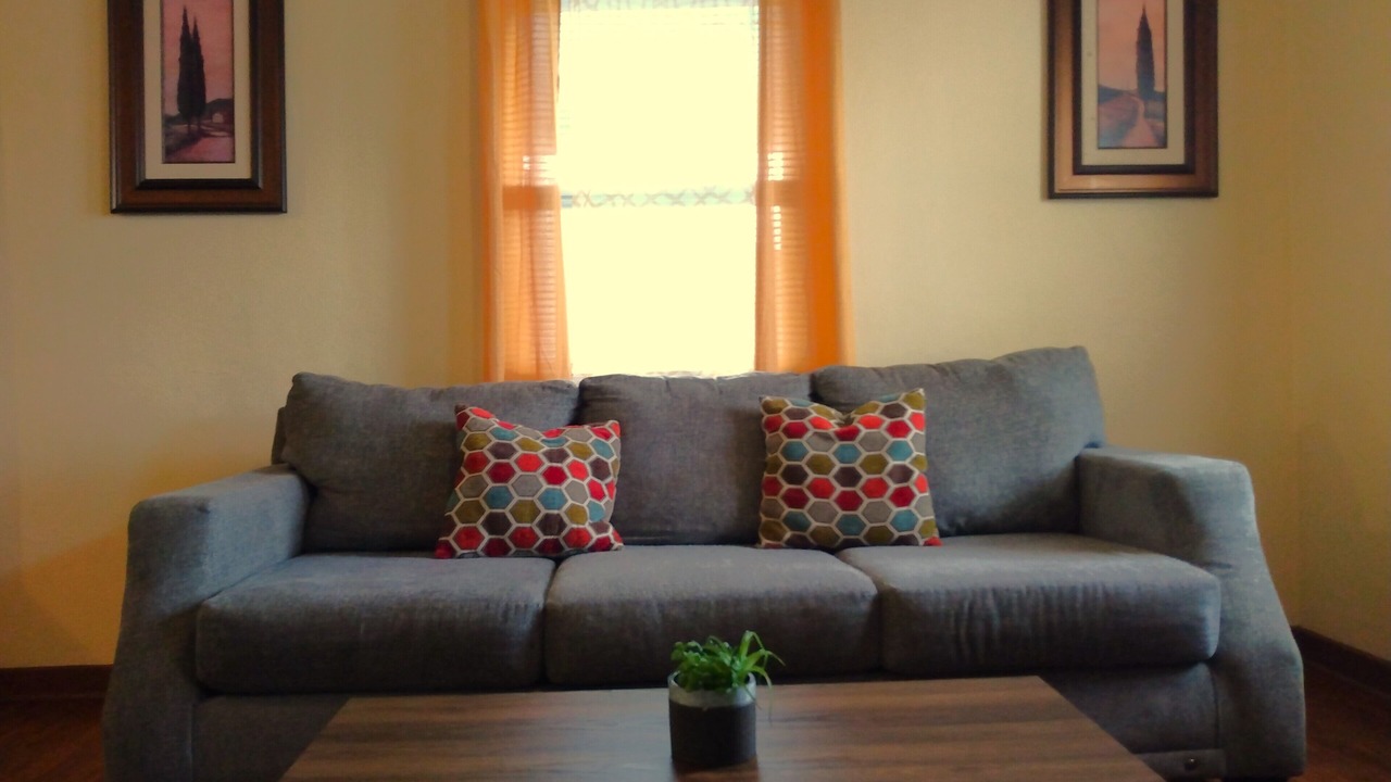 Photo of Livingroom in Ensley