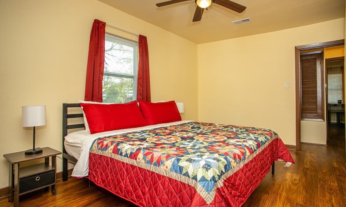 Photo of Bedroom in Ensley