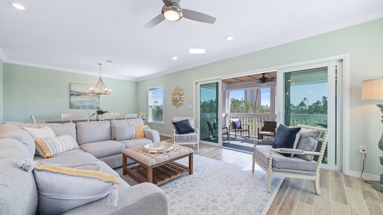 Photo of Livingroom in Ono Island