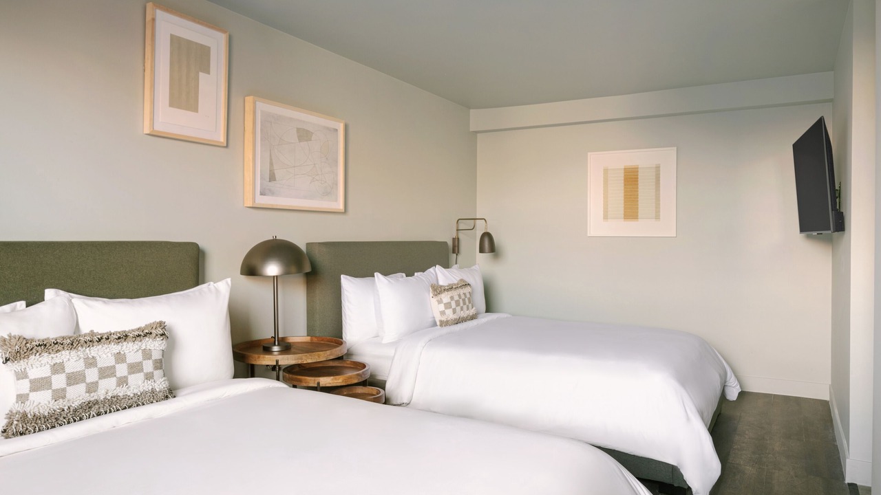 Photo of Bedroom in Newport Shores