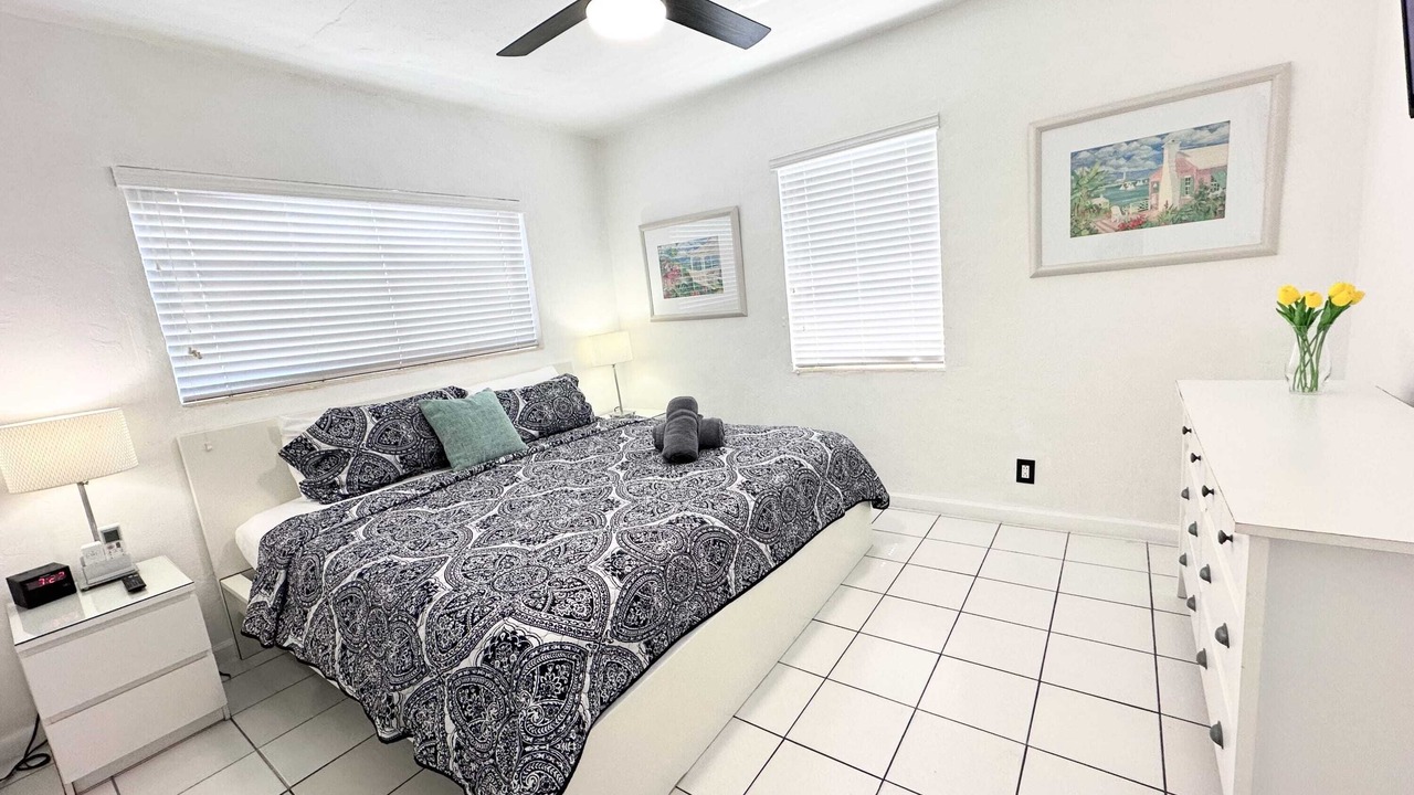Photo of Bedroom in Hollywood South Central Beach