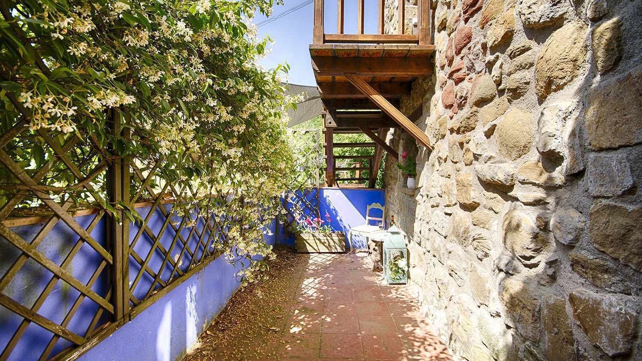Photo of Patio Balcony in Sales de Llierca