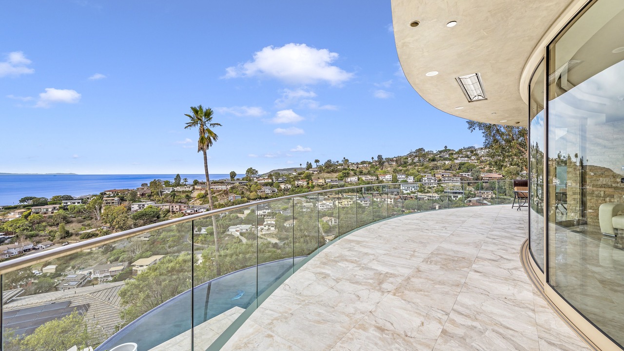 Photo of Patio Balcony in Laguna Beach