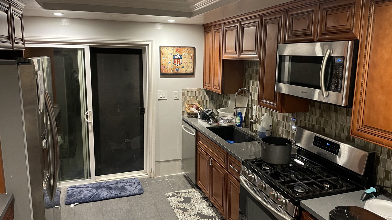 Photo of Kitchen in South Gate