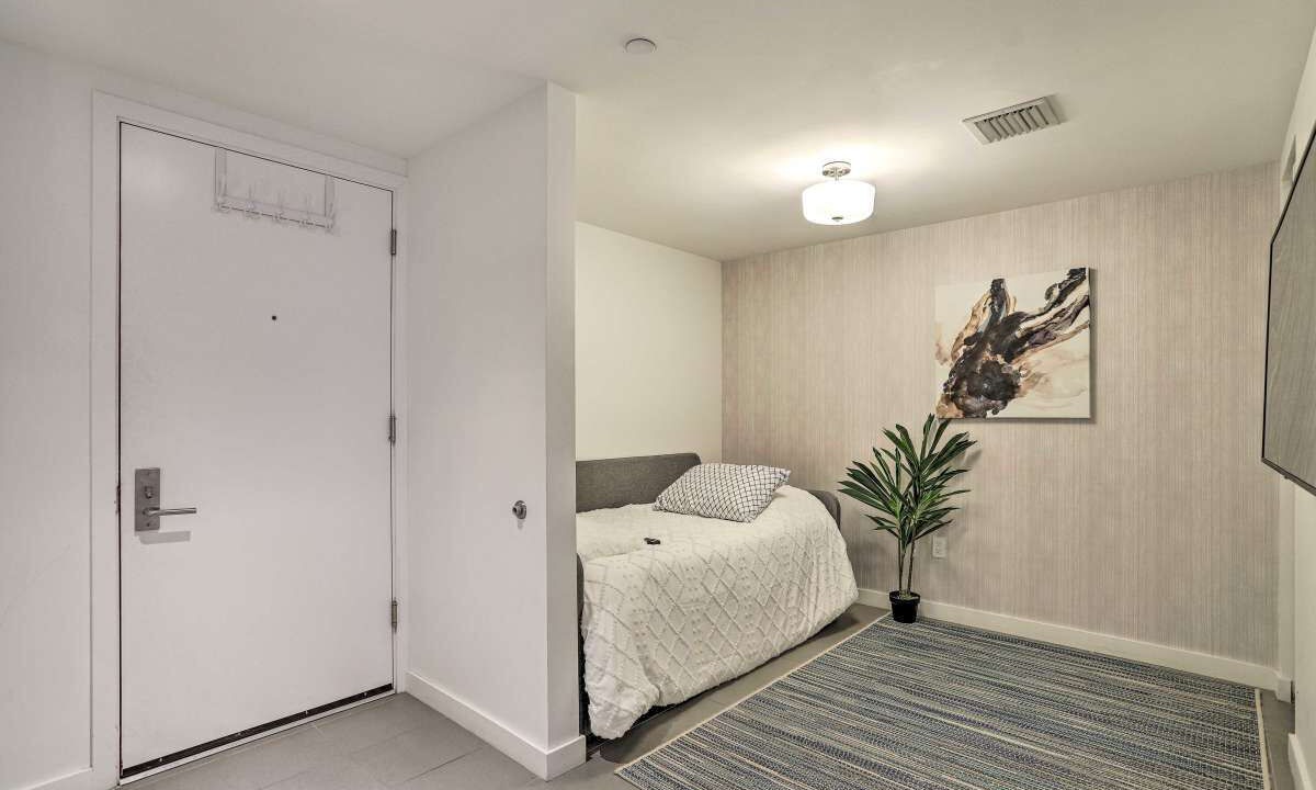 Photo of Bedroom in Town Square