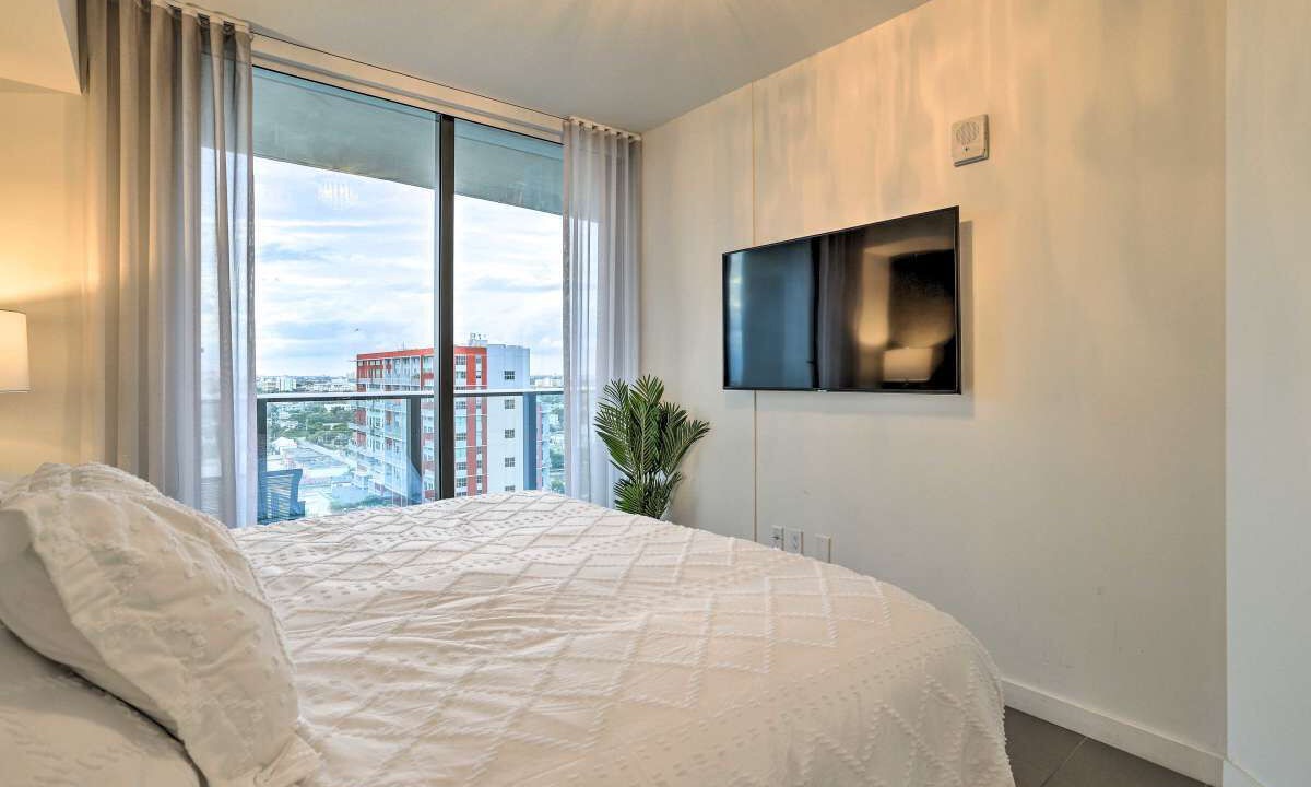Photo of Bedroom in Town Square