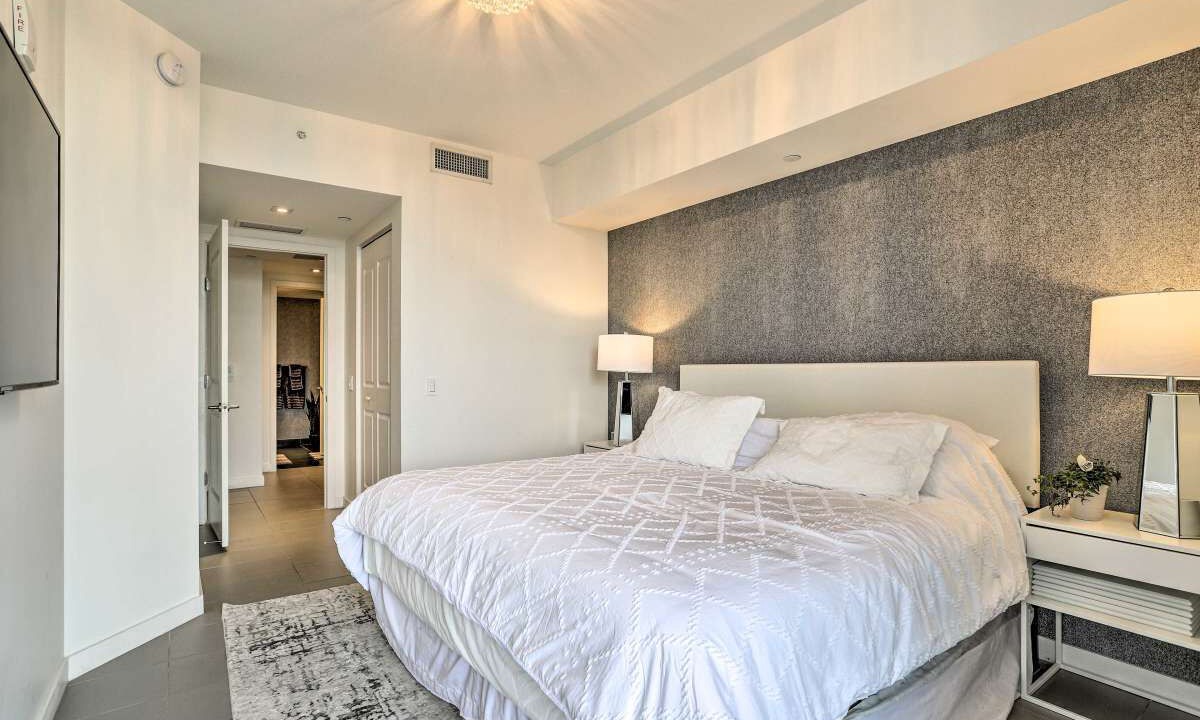Photo of Bedroom in Town Square