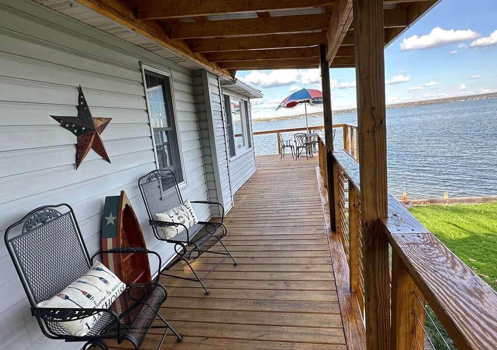 Photo of Patio Balcony in Seneca Falls
